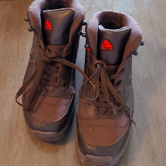 nike acg boots size 15